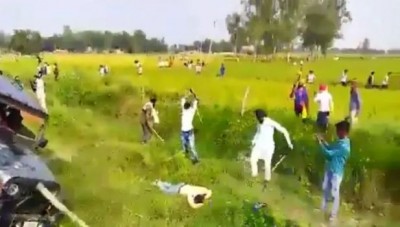 'अगर वो किसान थे तो इतने बेरहम कैसे?' लखीमपुर खीरी से हिंसा के वीभत्स वीडियो वायरल