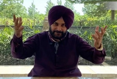 Navjot Singh Sidhu arrested in Chandigarh for protesting near governor house