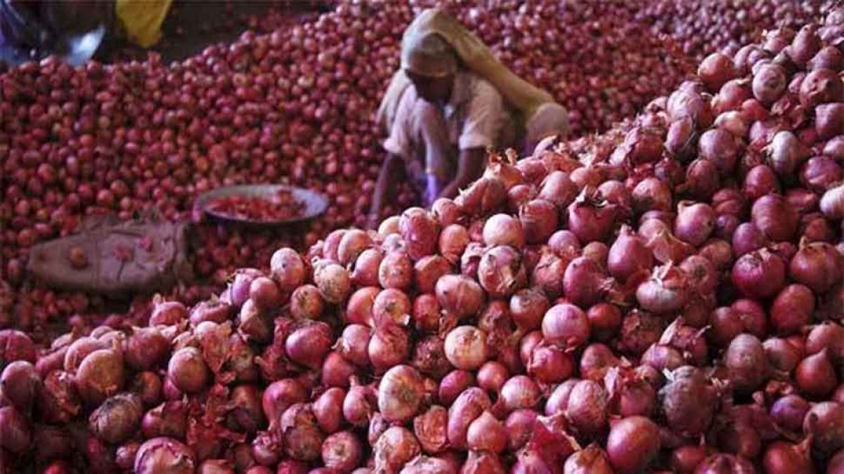 Not gold or silver, now onion is the new target of thieves, see full report