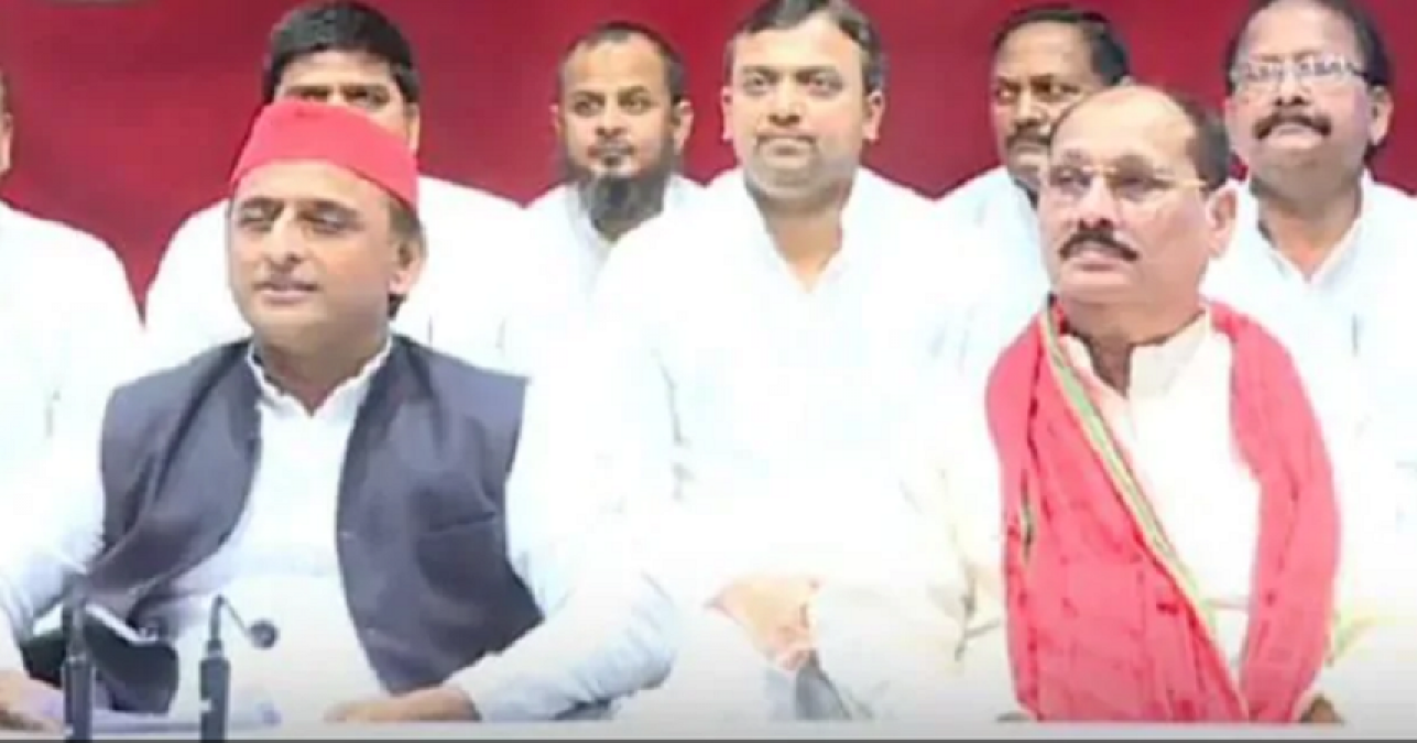 Several leaders including Ramakant Yadav and former BSP MLC joined SP