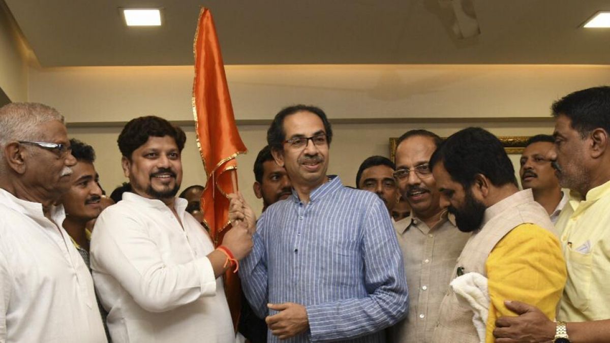 Maharashtra elections: Shiv Sena shocked, councillors and activists gives their regisnation