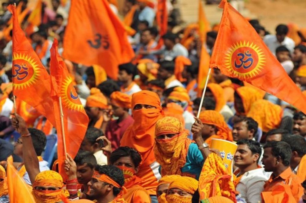 Hindu organizations angry over Murshidabad massacre, demand for sacking of Bengal government