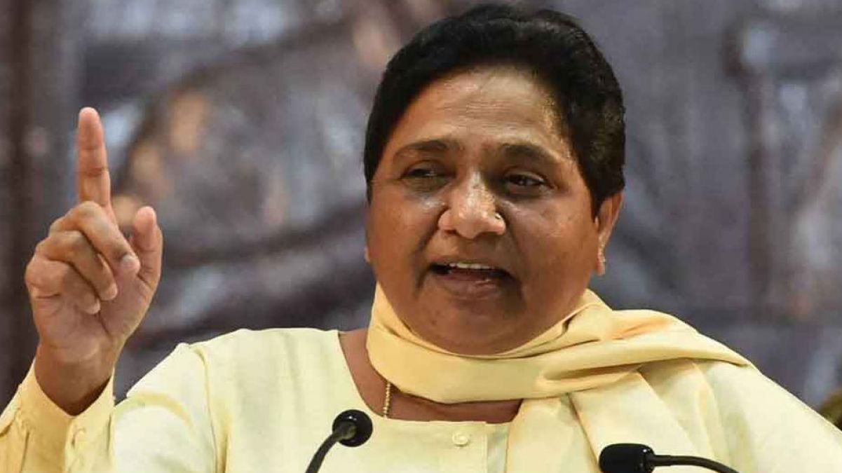 Mayawati attacks Yogi government 