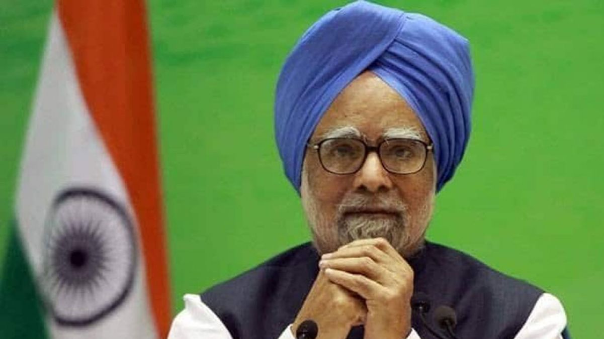 Manmohan Singh said, 'I am not against Savarkar, but we do not support his Hindutva ideology'