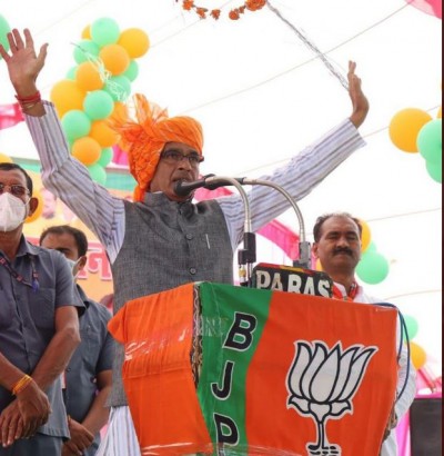 'निमाड़ के लोग बिकाऊ नहीं टिकाऊ हैं', खंडवा में बोले CM शिवराज