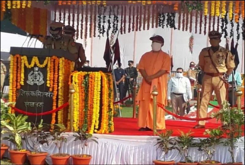 CM Yogi praises and pays tribute to the police personnel