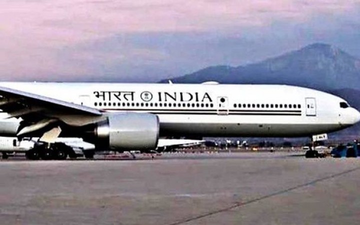 Today India will get its second VVIP aircraft 'Boeing 777'