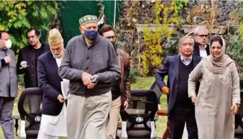 जम्मू कश्मीर में बना गठबंधन राष्ट्र-विरोधी नहीं, बल्कि भाजपा विरोधी है - फारूक अब्दुल्ला