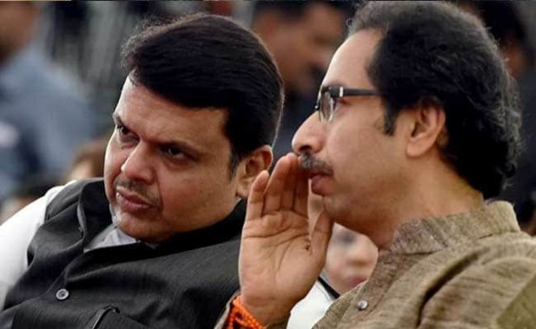 Screw again in Maharashtra's politics, Shiv Sena seeking CM post for two and a half years!