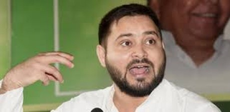 Bihar government of double engine again in bad condition, Tejashwi taunts at CM Nitish