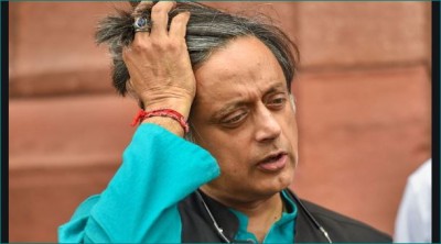 Bihar Election 2020: Shashi Tharoor reminds voters of migrant crisis
