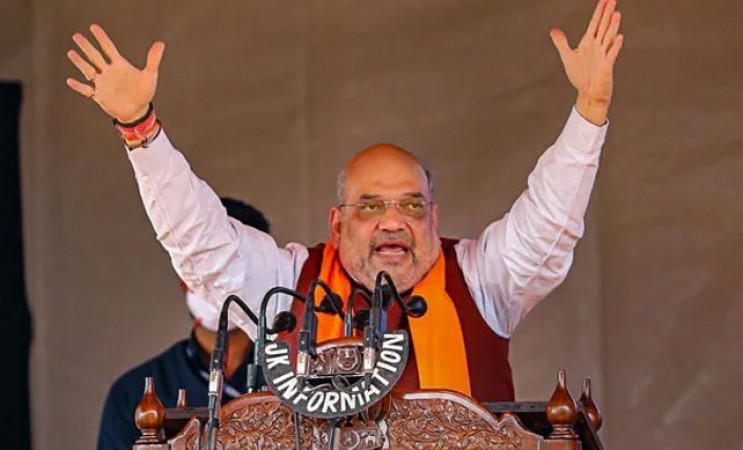 Amit Shah gave solutions in a pinch by asking challenges in UP