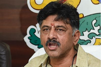 Protests erupt in parts of Karnataka: Buses Torched, Some Schools Shut as Cong Stands With DK Shivakumar