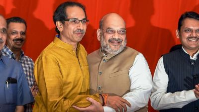 Maharashtra: BJP will take the decision on seat-sharing with Shiv Sena close to elections