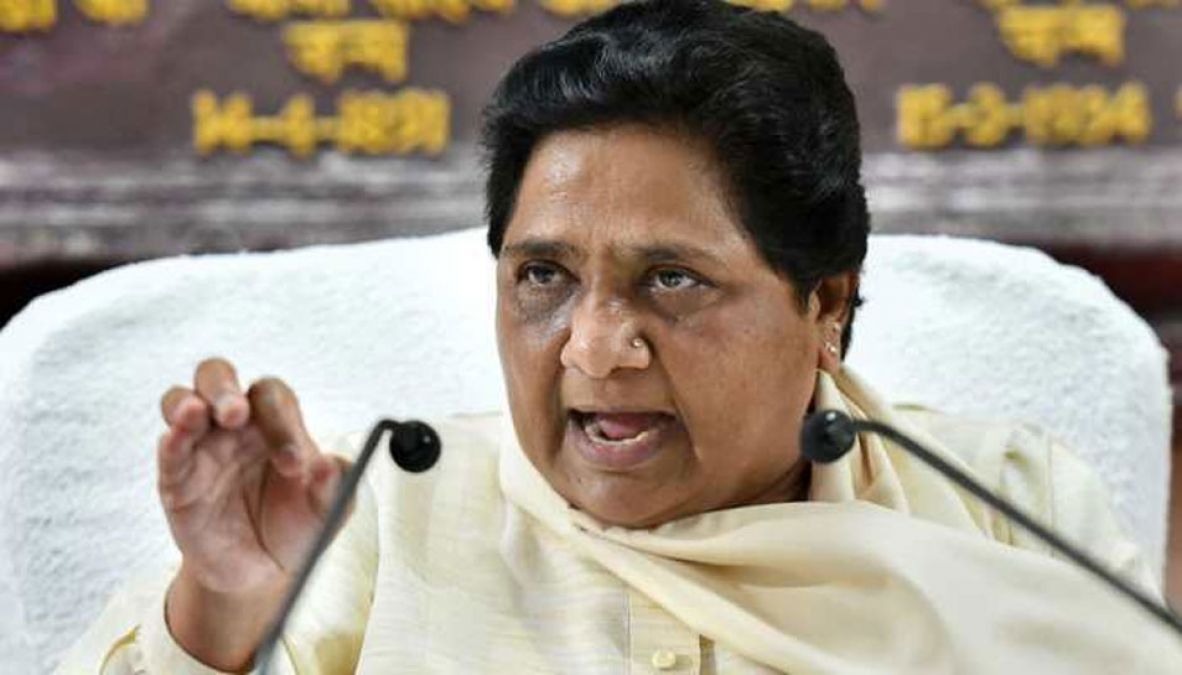 Mayawati holds a big meeting with BSP officials, takes many important decisions