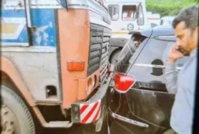 BJP MLA Nitesh Rane's car rams into truck, escapes narrowly