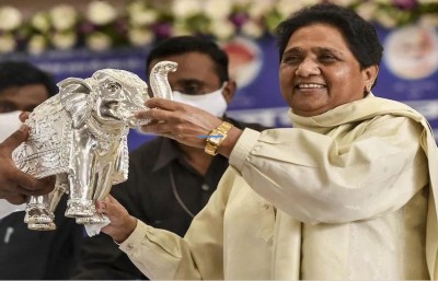 If our govt is formed this time, we will build idol... but will develop- Mayawati's promise