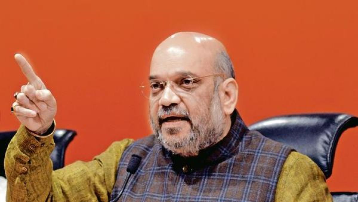Amit Shah lashed out at Congress in North East, said this...