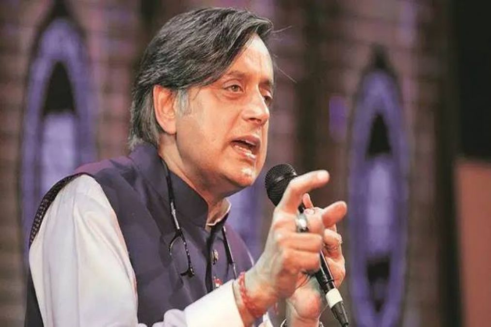 Shashi Tharoor targeted Pakistan over Kashmir issue, said this
