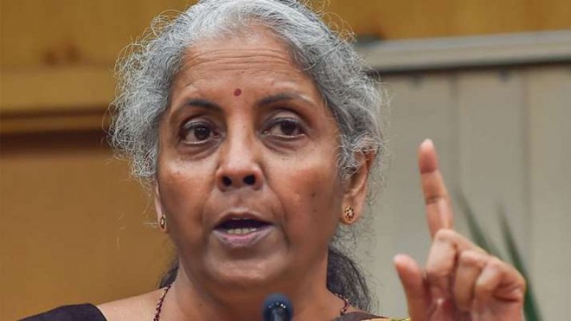 ममता के वित्त मंत्री ने निर्मला सीतारमण को लिखा पत्र, बोले- मांग बढ़ाने के लिए उपाय करें