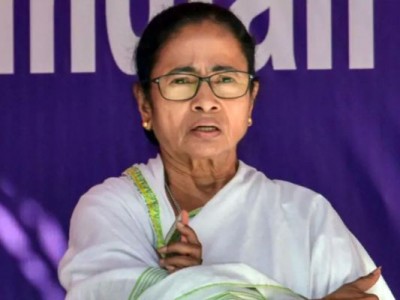 Mamata Banerjee makes big announcement for Hindu priests, says opposition: 'Electoral gimmick'