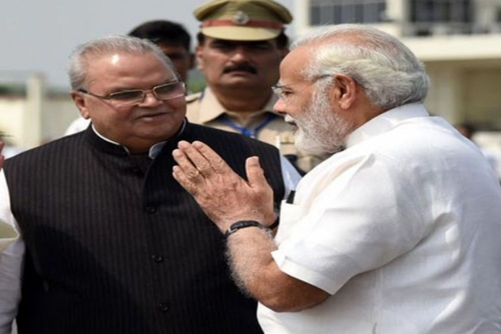 Jammu and Kashmir Governor meets PM Modi, discusses the situation in the state