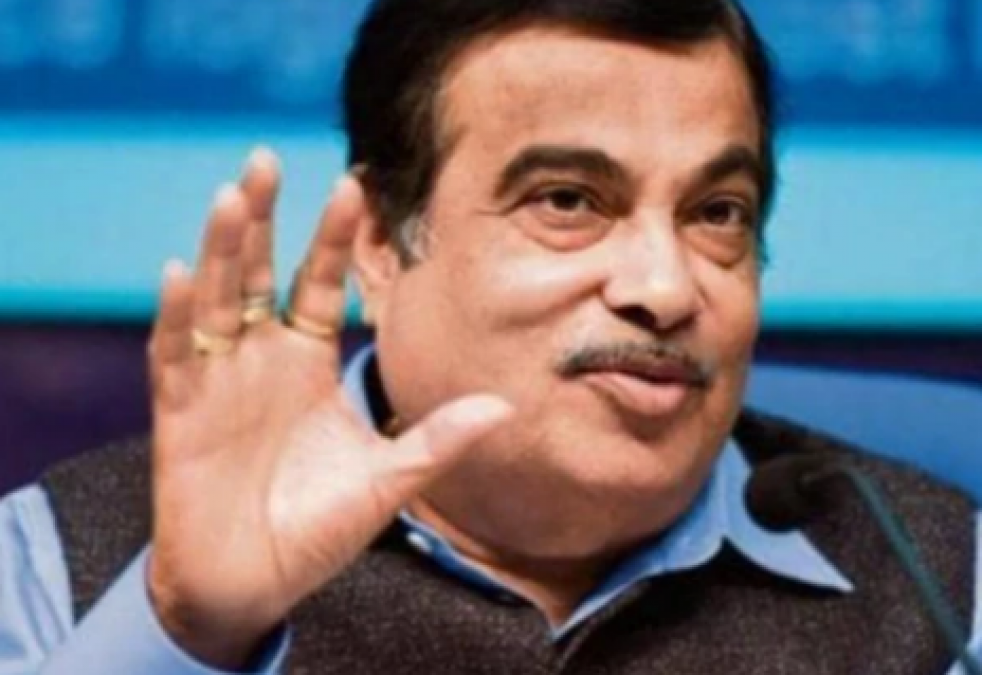 Nitin Gadkari  praises PM Modi, says, 'Reservation will not be good only for Dalits'