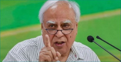 What did former Congress leader and lawyer Kapil Sibal say on same-sex marriages?