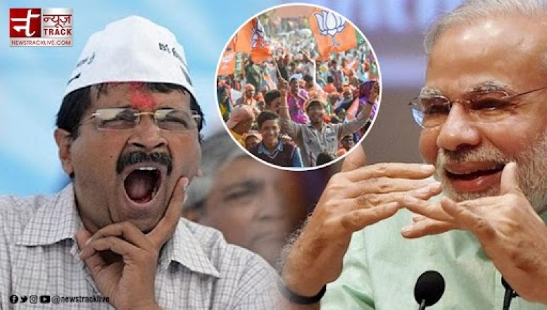 People shout 'Modi-Modi' as Kejriwal reaches Vadodara, Delhi CM reacts