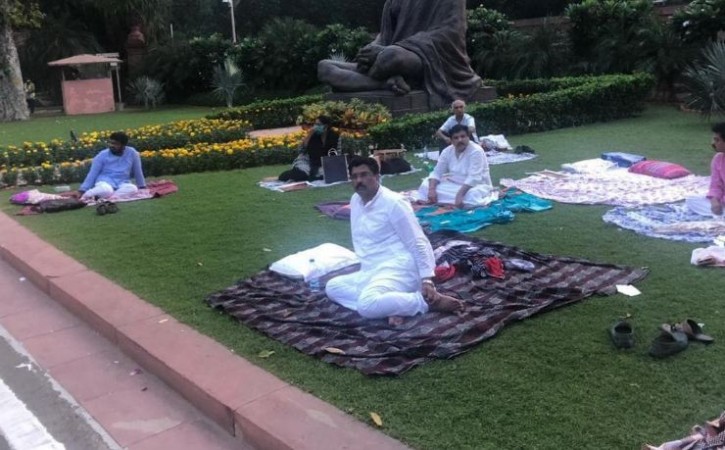 Suspended Rajya Sabha MPs spend night outside Parliament in protest againt farm bills