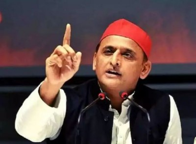 Akhilesh Yadav will make alliance with uncle Shivpal Yadav party for UP assembly election