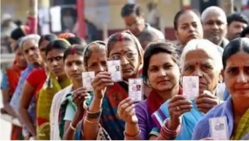बिहार चुनाव: इस बार तीन चरणों में होगा मतदान, पार्टियों को ऑनलाइन प्रचार करने के निर्देश