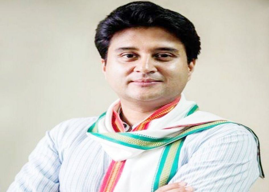 'Jyotiraditya Scindia' said PM to focus on the economy, did not reply on this matter