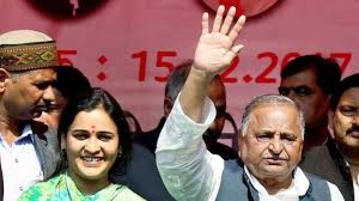 SP cuts the ticket of Mulayam Singh's younger daughter-in-law, made this person candidate