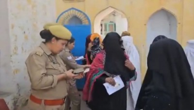 ‘BJP समर्थकों ने मुस्लिम वोटरों से अभद्रता की’, मतदान के बीच सपा का गंभीर आरोप