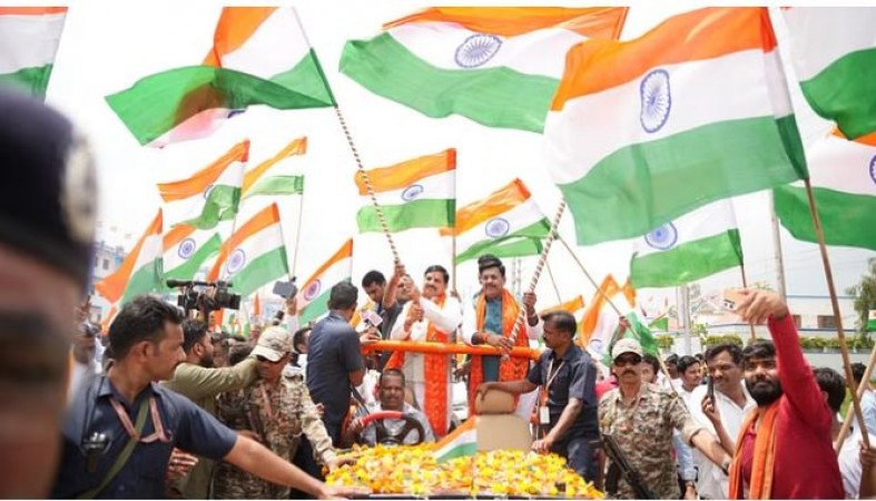 CM Yadav joins Bhopal Tiranga Yatra, says- 