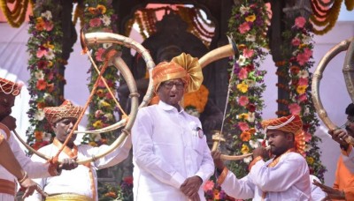 शरद पवार ने लॉन्च किया पार्टी का चुनाव चिन्ह, बोले- 'तुतारी उन लोगों के लिए खुशी लाएगी'