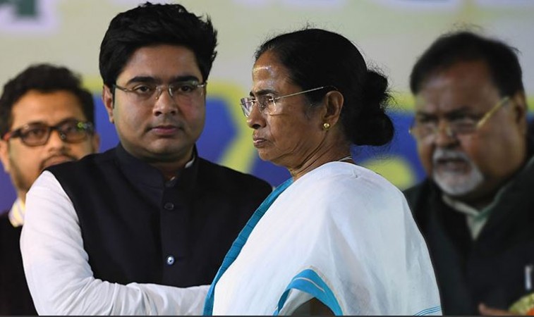 बंगाल में मुस्लिम विधायक ने बढ़ाई TMC की टेंशन, नौशाद सिद्दीकी ने सीधे सीएम ममता के भतीजे अभिषेक को दे दिया चैलेंज