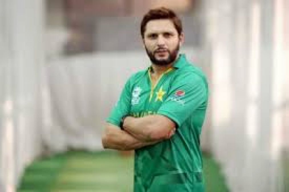 Corona: Shahid Afridi and this player came forward to help minorities