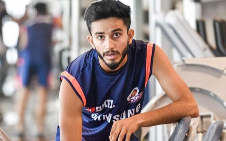 IPL2018LIVE:  20 वर्षीय गेंदबाज ने डेब्यू मैच में सबको किया हैरान