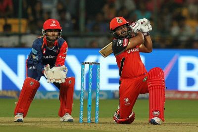 रॉयल चैलेंजर्स बेंगलोर (RCB) ने दिल्ली डेयरडेविल्स (DD)को दिया 158 रनो का टारगेट