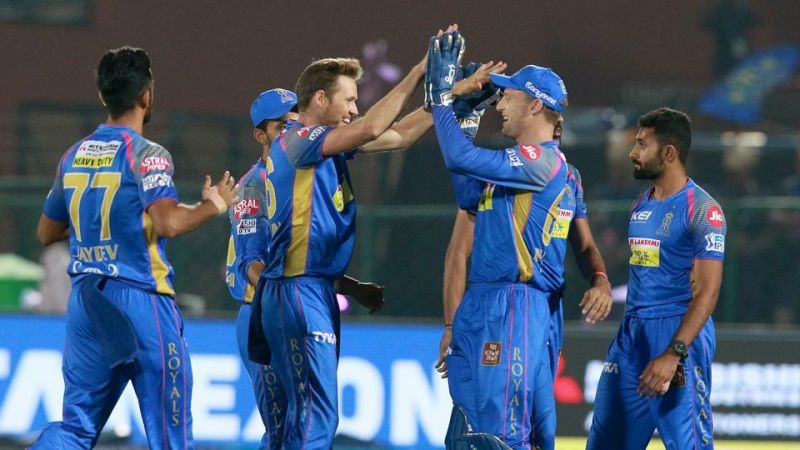 IPL 2018 LIVE KKR vs KKR : लगातार 10वीं जीत के लिए राजस्थान को बचाना होगा 161 रनों का लक्ष्य