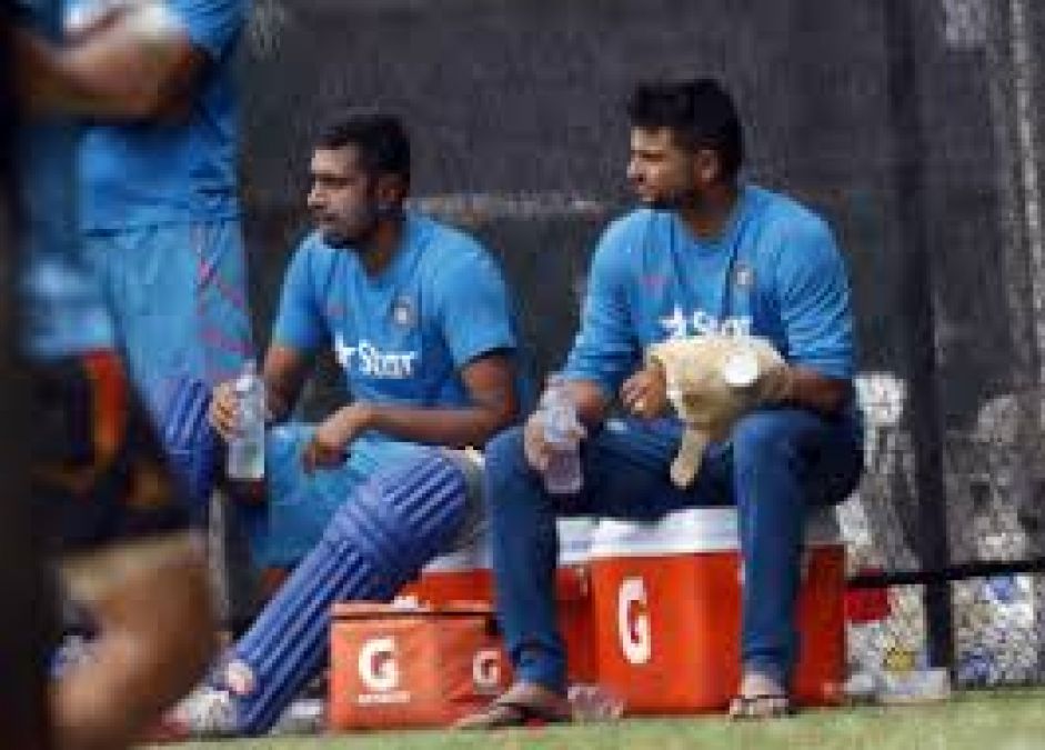 Mahi became the captain of this team