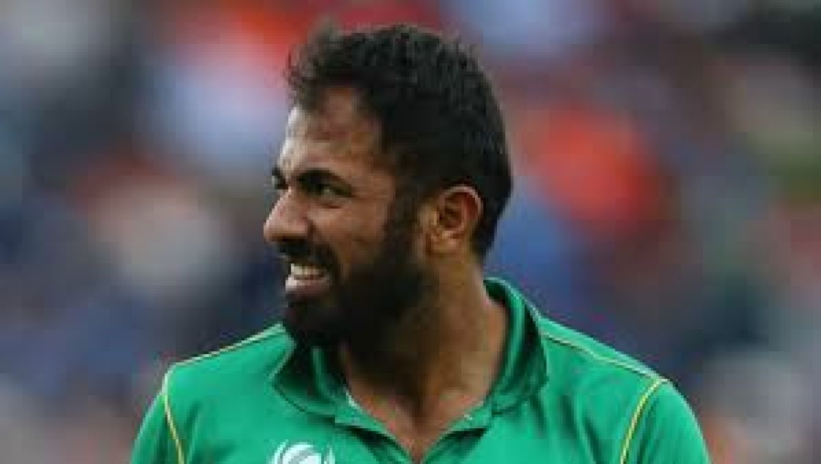 पाकिस्तान के इस दिग्गज तेज गेंदबाज ने टेस्ट क्रिकेट को अलविदा कहा