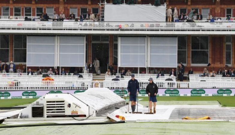 लंदन टेस्ट : भारत-इंग्लैंड मैच के लिए तेंदुलकर ने सुखाया मैदान, फिर बेचा रेडियो