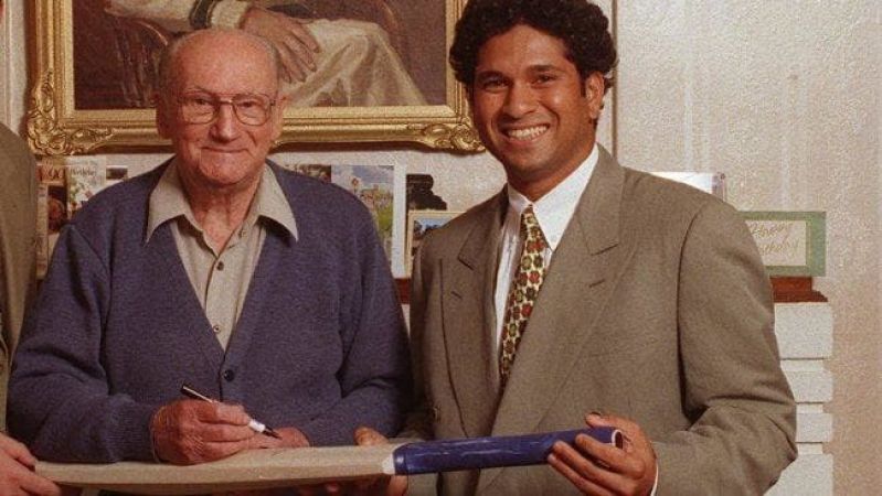 क्रिकेट का ऐतिहासिक दिन, भगवान ने जड़ा पहला शतक तो डॉन ने खेली अंतिम पारी