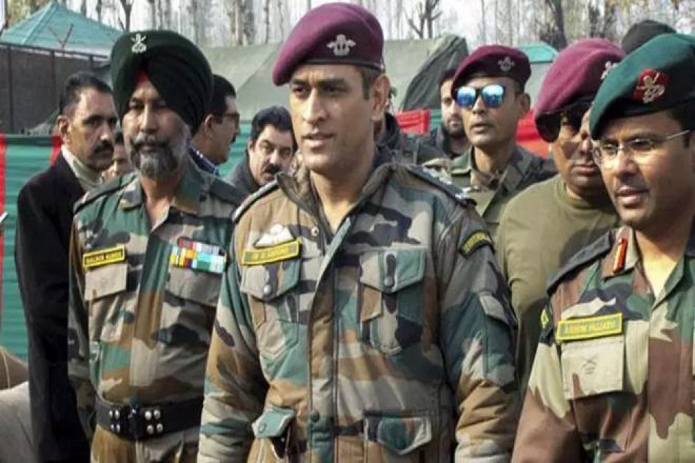 Mahendra Singh Dhoni returns after completing his duty in the Army