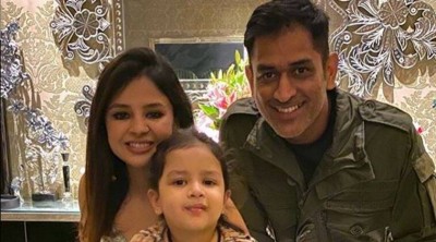 Ziva missing Dhoni, Sakshi shared a picture of the two