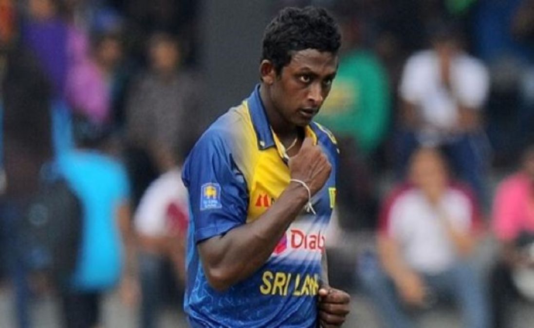 श्रीलंका के इस रहस्यमयी गेंदबाज ने क्रिकेट को कहा अलविदा