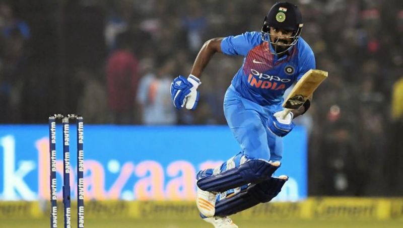 IND VS SL 1st T20 LIVE: भारत को लगा तीसरा झटका, राहुल 61 रन बनाकर आउट